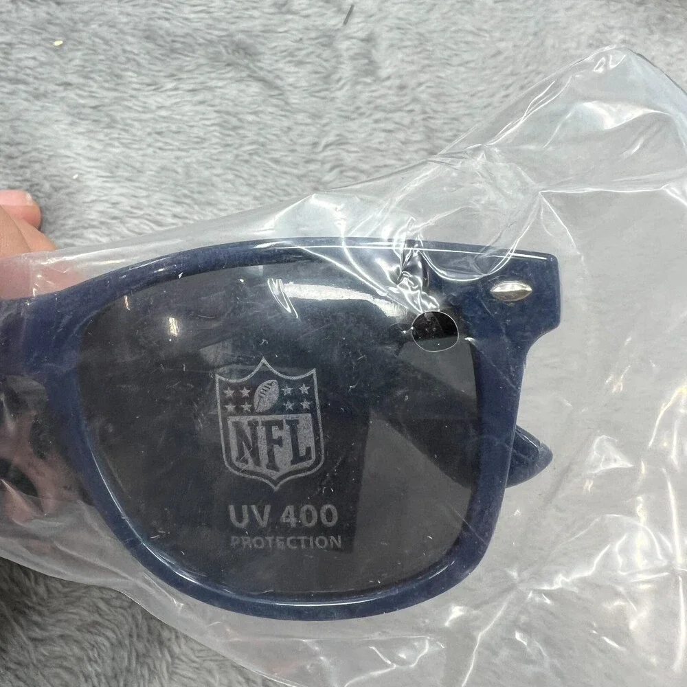 Los Angeles Chargers Sunglasses Retro Wear Fashion Polarized NFL Official Merch